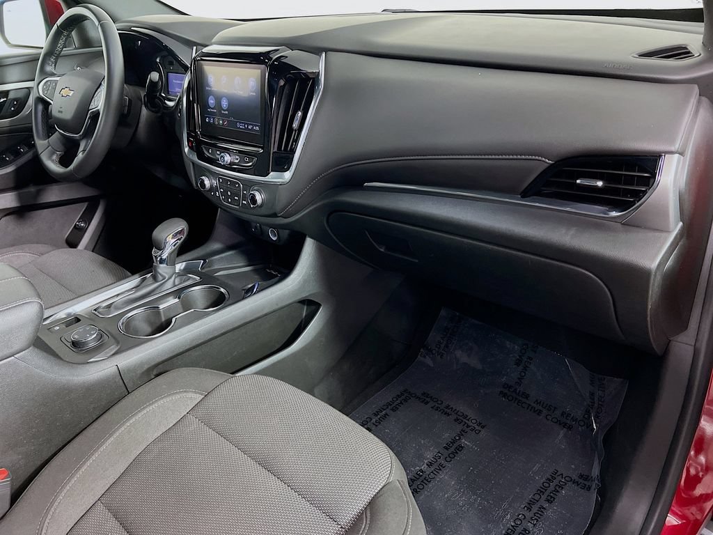 Used 2023 Chevrolet Traverse LT w/ Rear Camera Mirror Package AWD/4WD image 29