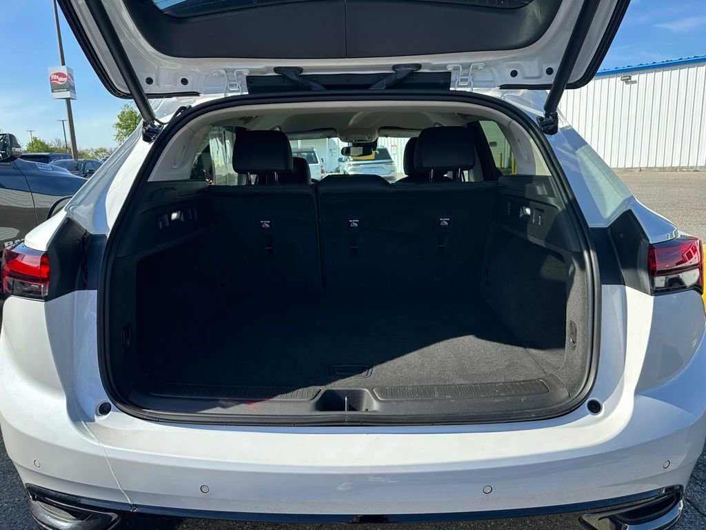 Used 2023 Buick Envision Preferred w/ Sport Touring Package AWD/4WD image 15