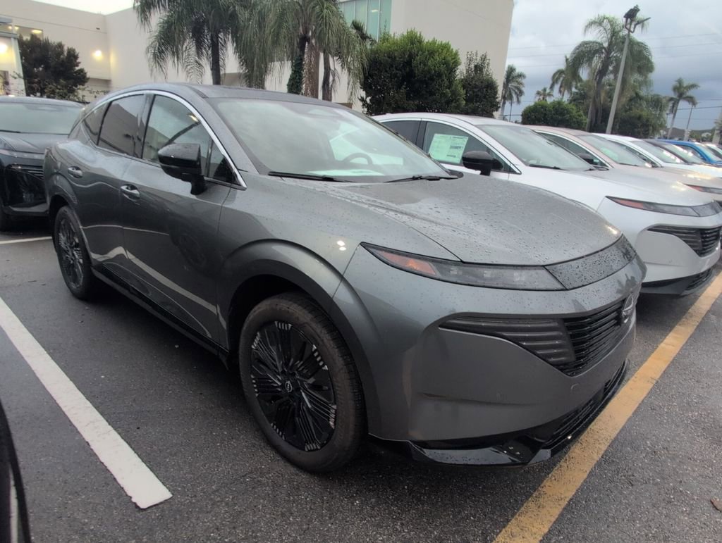 New 2025 Nissan Murano Platinum w/ Cargo Package AWD/4WD image 2