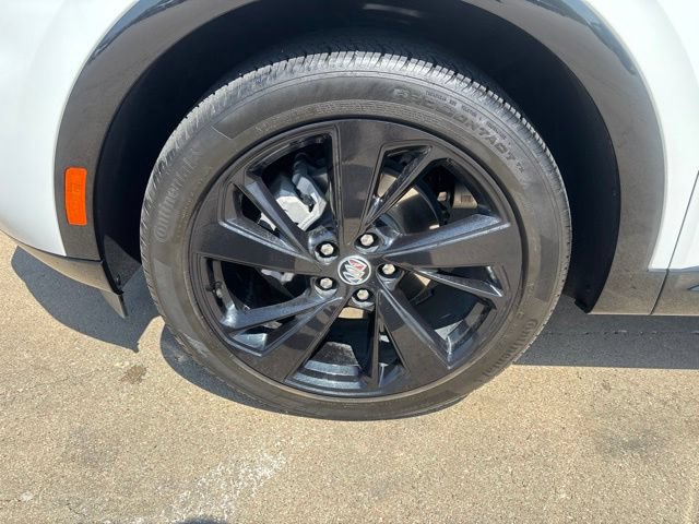 Used 2023 Buick Envision Essence w/ Sport Touring Package FWD image 14