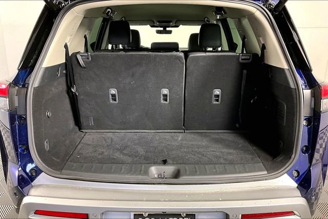 Used 2025 Nissan Pathfinder SL image 28