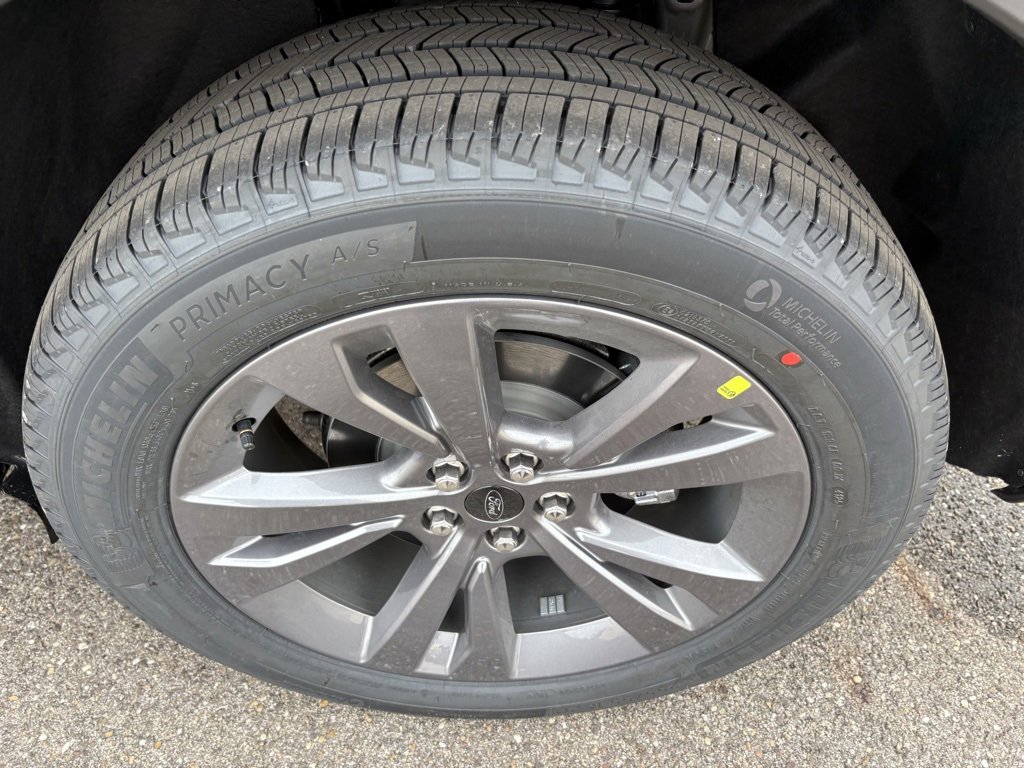 New 2026 Ford Explorer Active w/ Active Comfort Package image 14