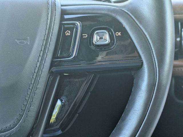 Used 2020 Lincoln Aviator Reserve w/ Equipment Group 202A image 27