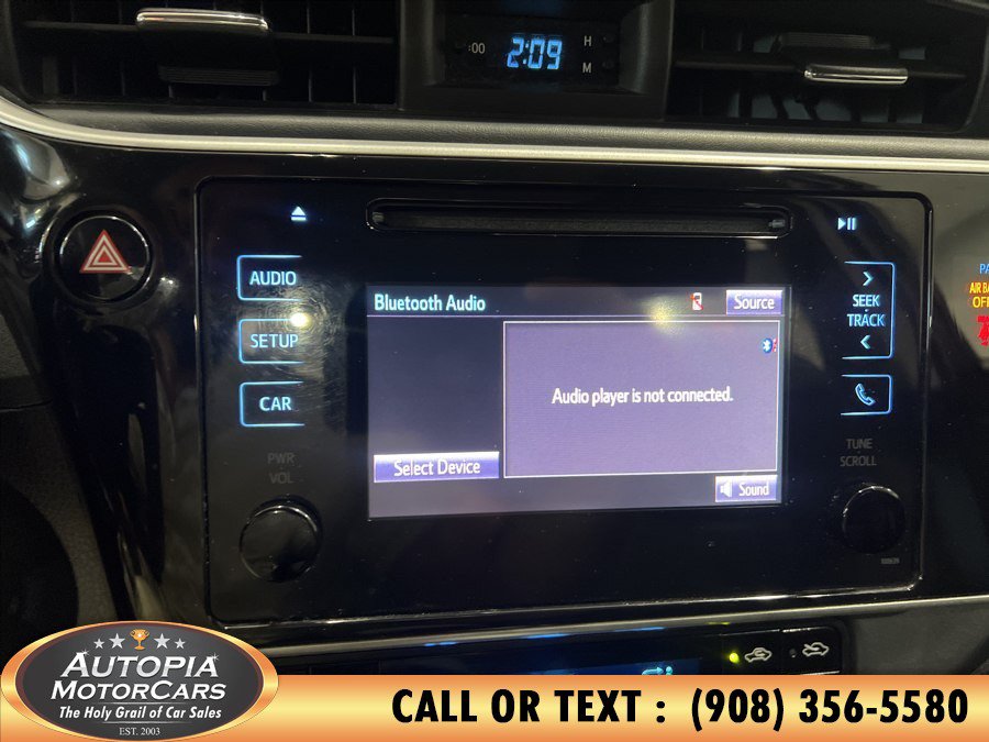 Used 2018 Toyota Corolla LE FWD image 22