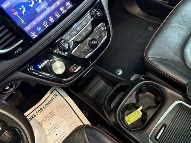 Used 2020 Chrysler Pacifica Limited image 26