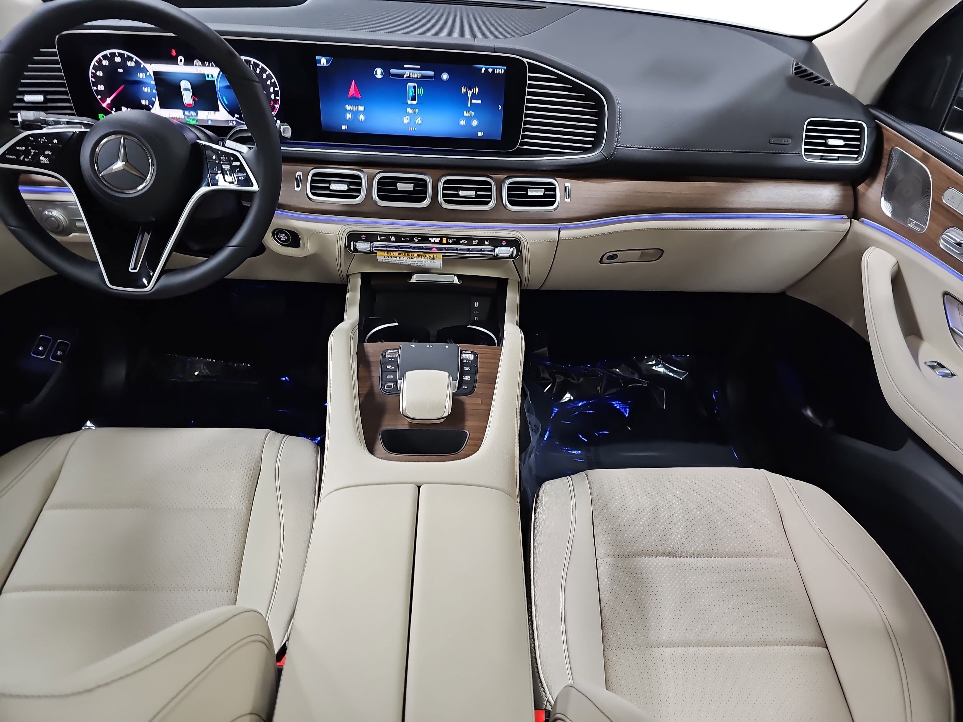 New 2026 Mercedes-Benz GLE 450e 4MATIC image 9