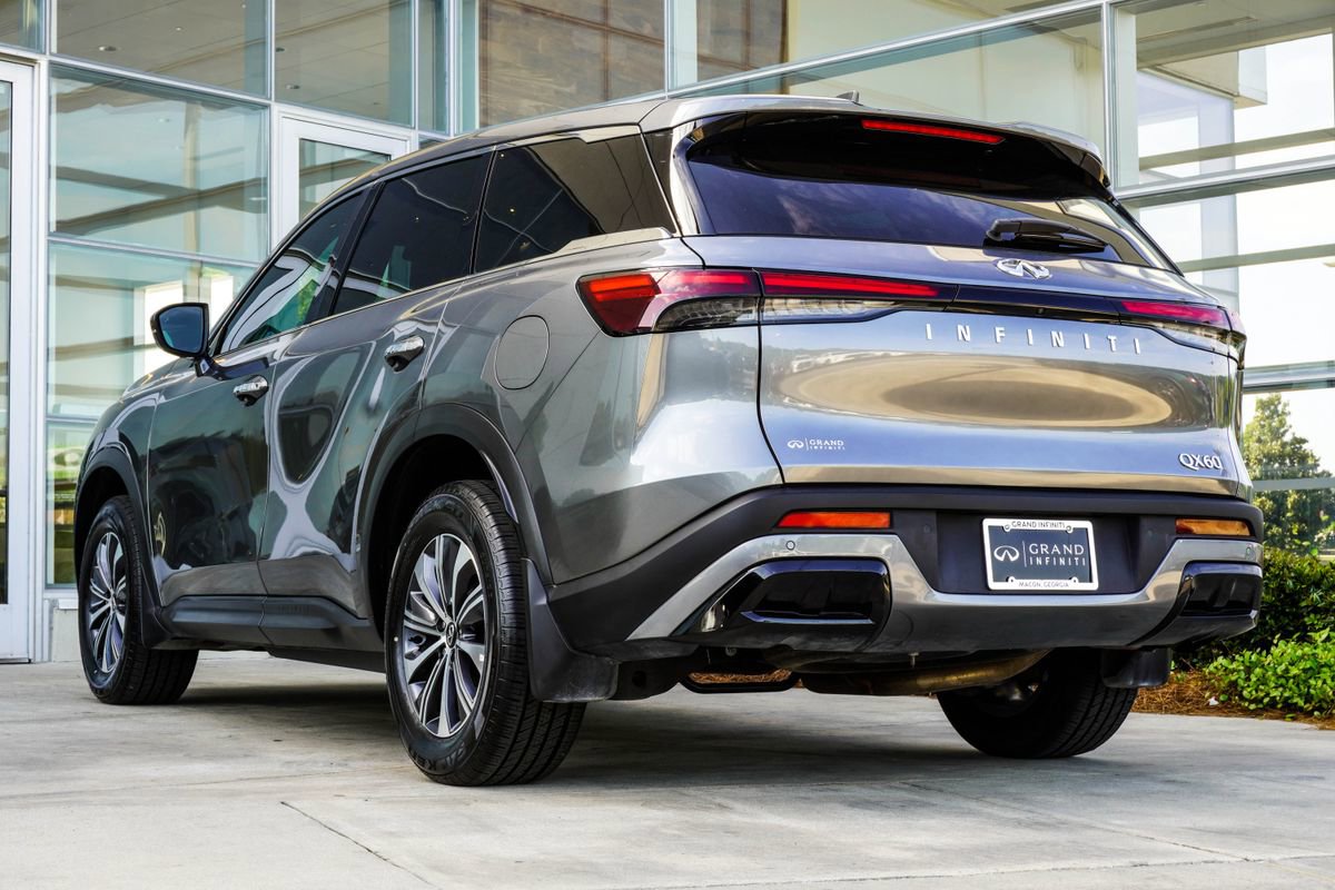 Certified 2024 INFINITI QX60 Pure image 10