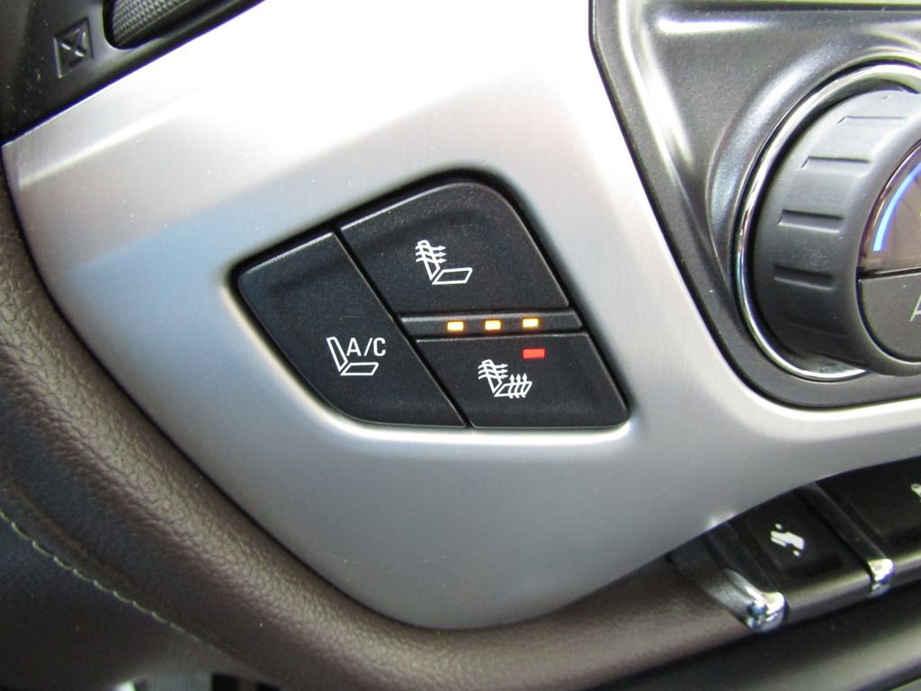 Used 2014 GMC Sierra 1500 SLT w/ SLT Crew Cab Value Package image 19