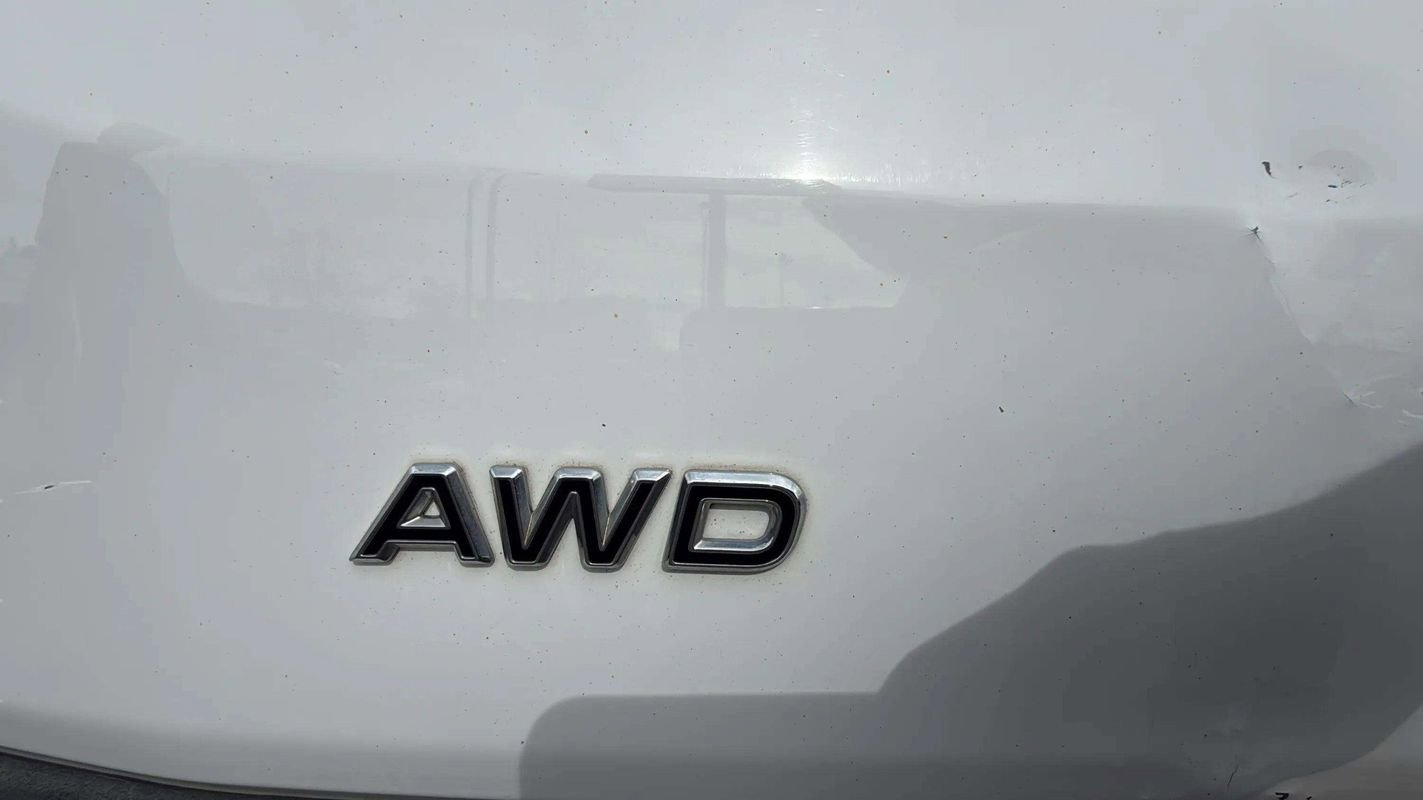 Used 2020 Ford Transit 150 Low Roof AWD image 17