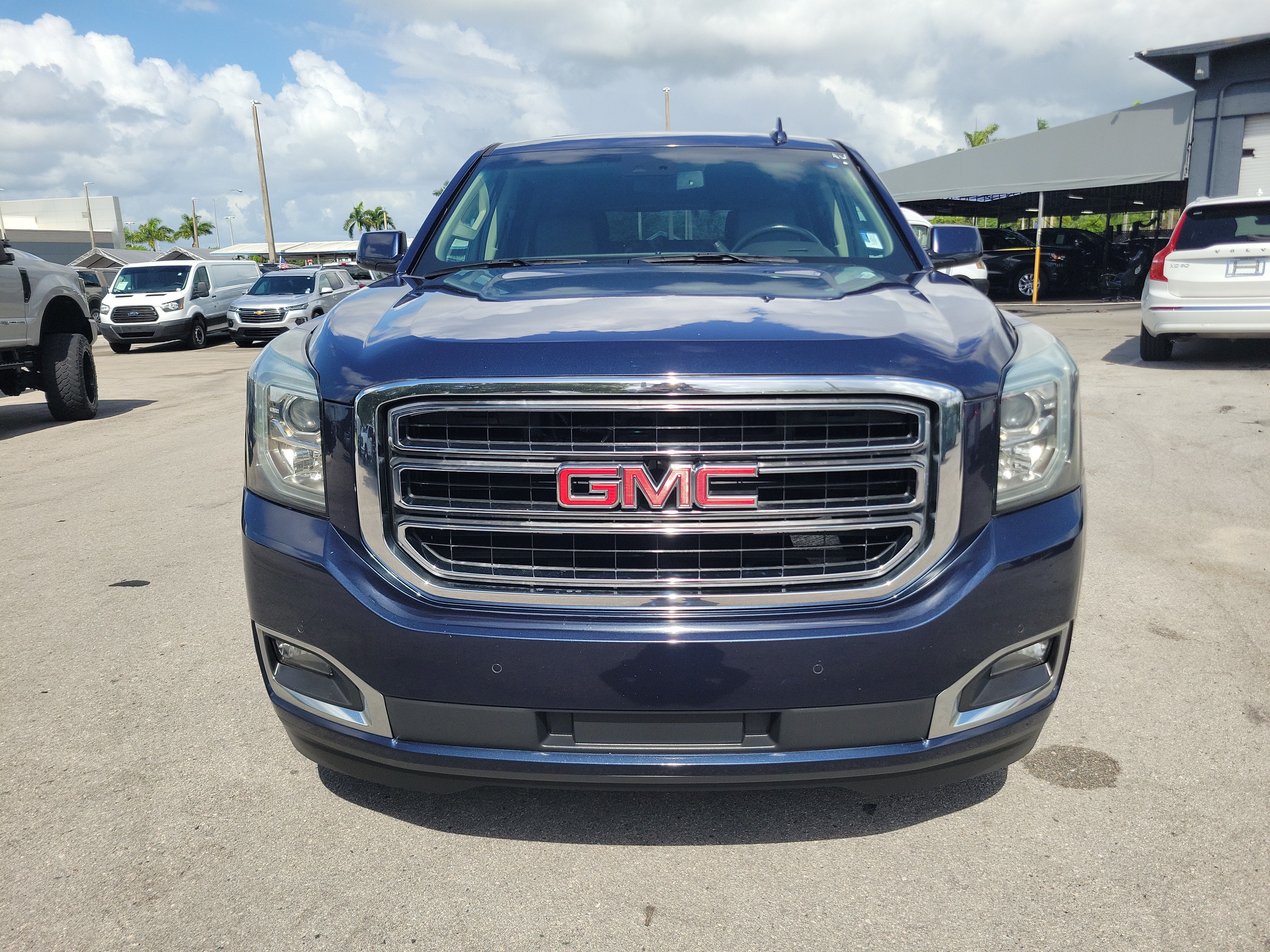 Used 2019 GMC Yukon SLT w/ Open Road Package RWD image 2