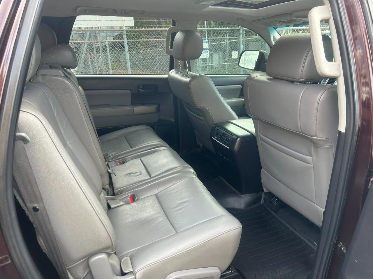 Used 2016 Toyota Sequoia SR5 w/ Premium Package image 17