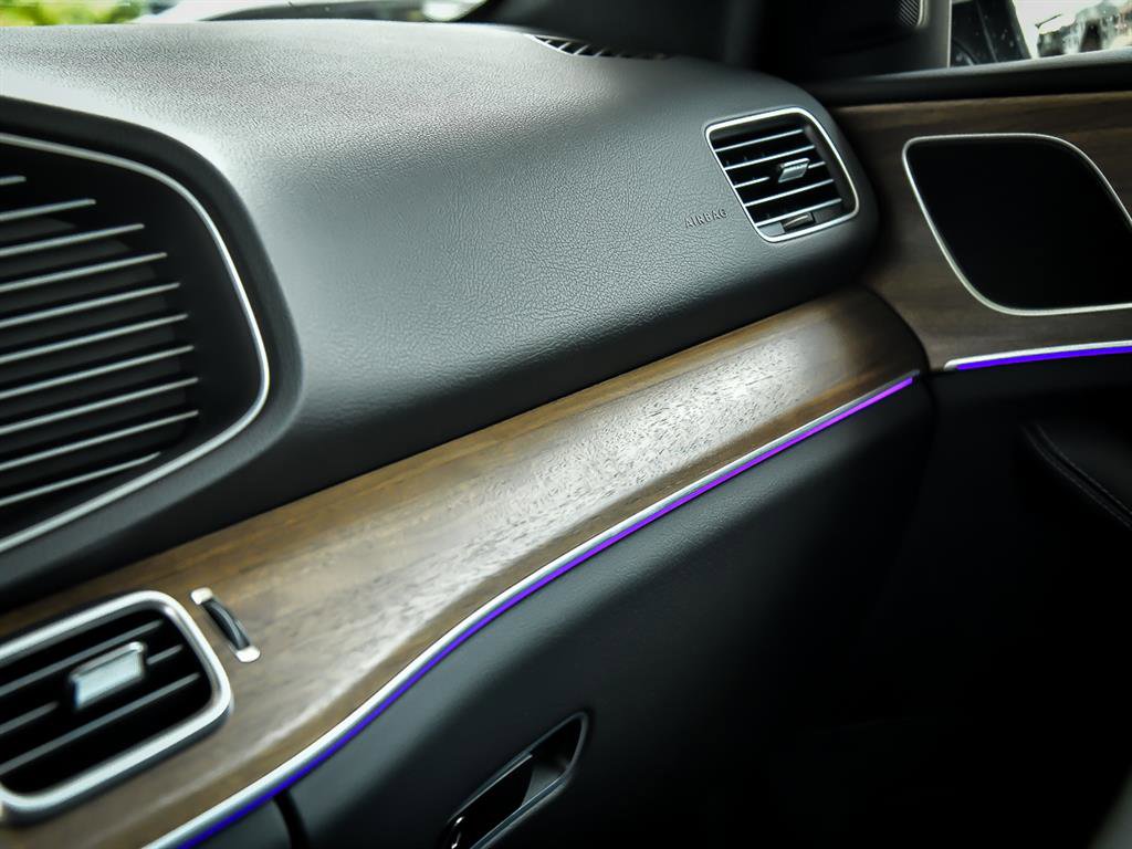 Certified 2025 Mercedes-Benz GLE 450 4MATIC image 24