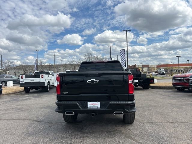 Used 2025 Chevrolet Silverado 1500 LT Trail Boss w/ LPO, Utility Wall Package image 4