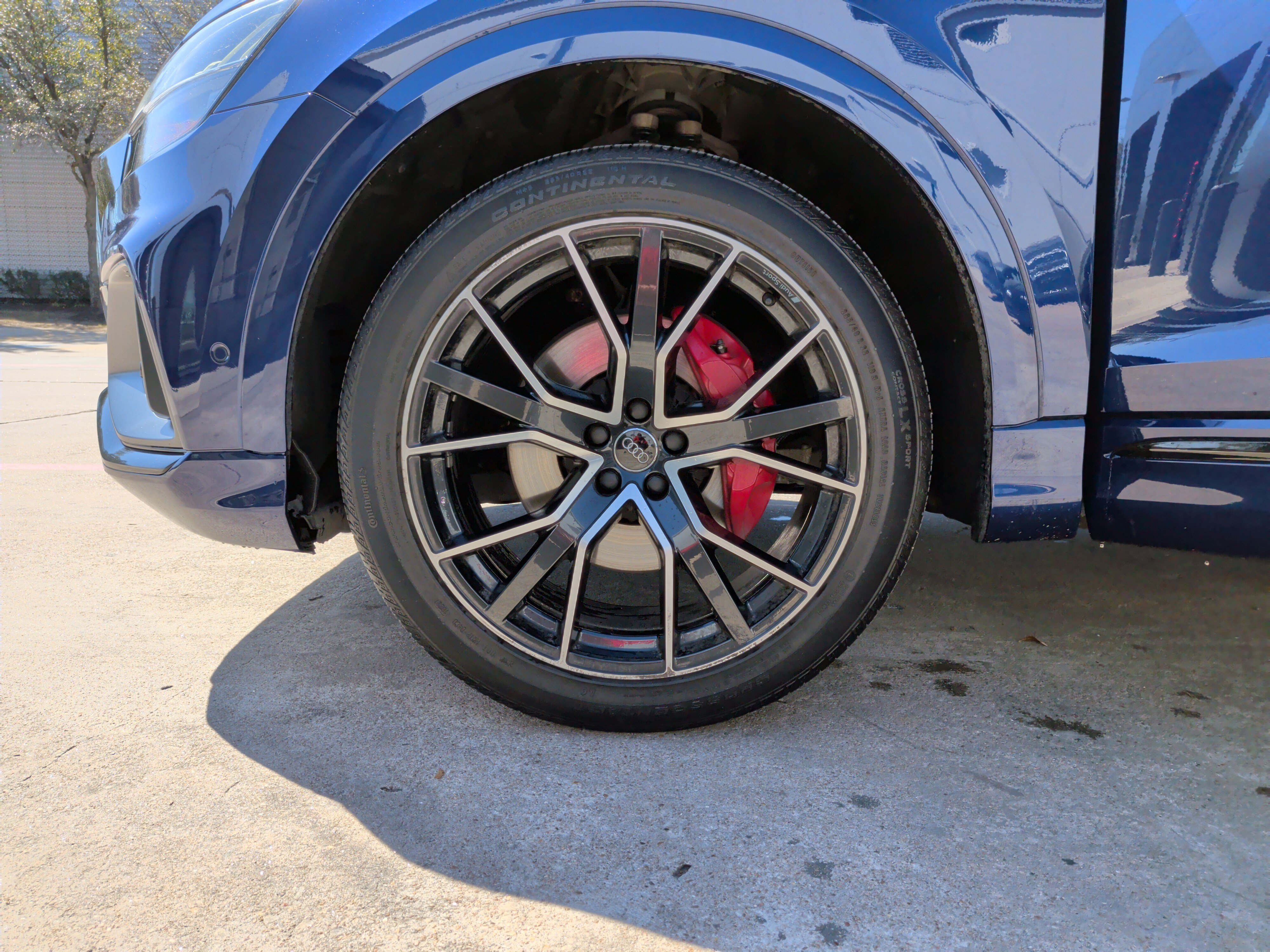 Used 2019 Audi Q8 Premium Plus w/ Premium Plus image 13