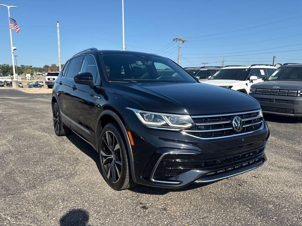 Used 2022 Volkswagen Tiguan SEL R-Line AWD/4WD image 3