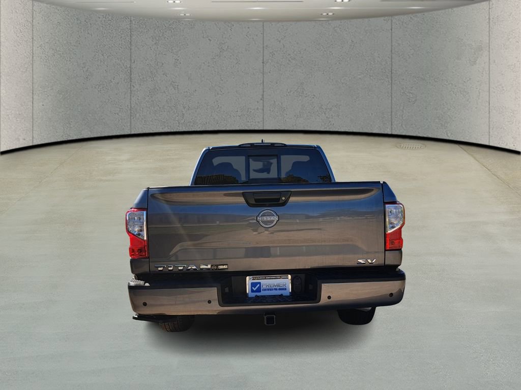 Used 2024 Nissan Titan SV w/ SV Convenience Package image 5