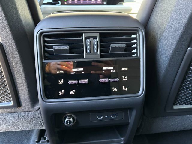 New 2026 Porsche Cayenne E-Hybrid Coupe image 25