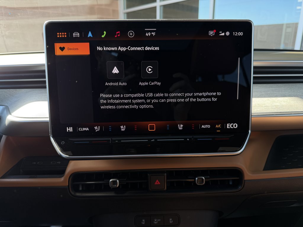 Used 2025 Volkswagen ID. Buzz Pro S Plus image 21