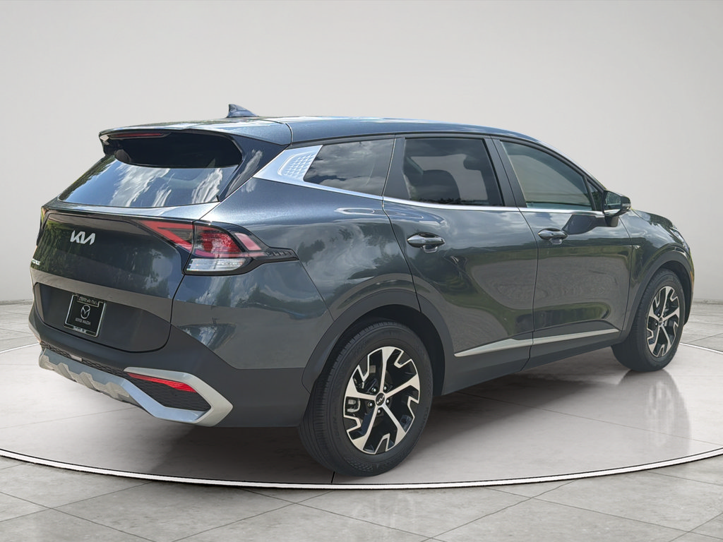 Used 2024 Kia Sportage EX FWD image 7