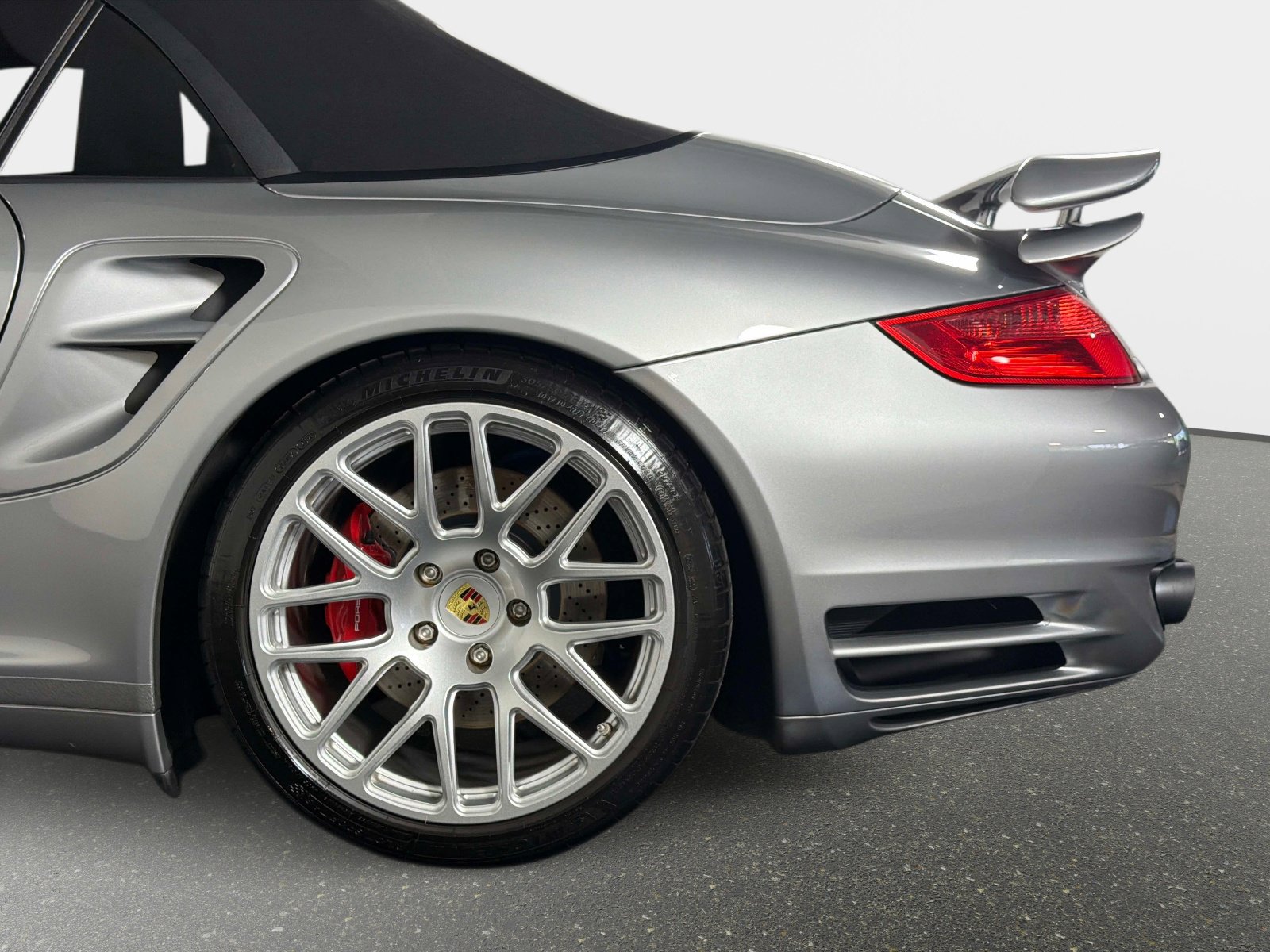 Used 2008 Porsche 911 Turbo AWD/4WD image 15