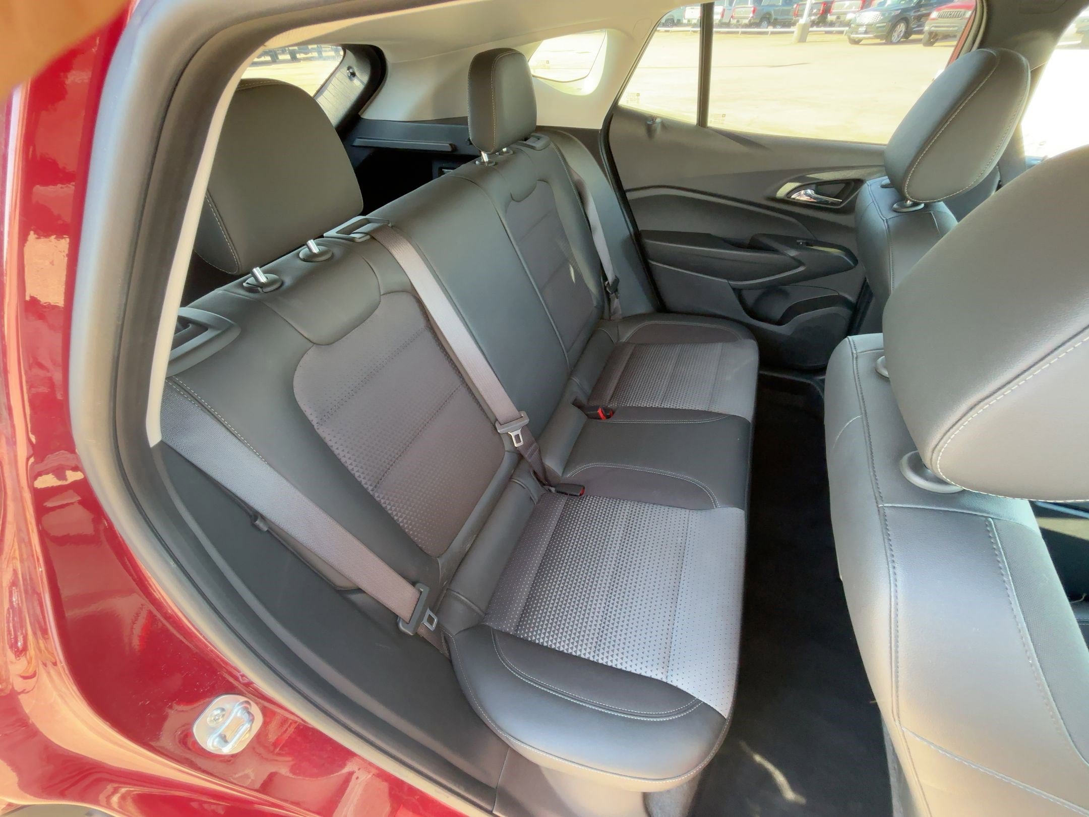 Used 2024 Chevrolet Trax LT image 29