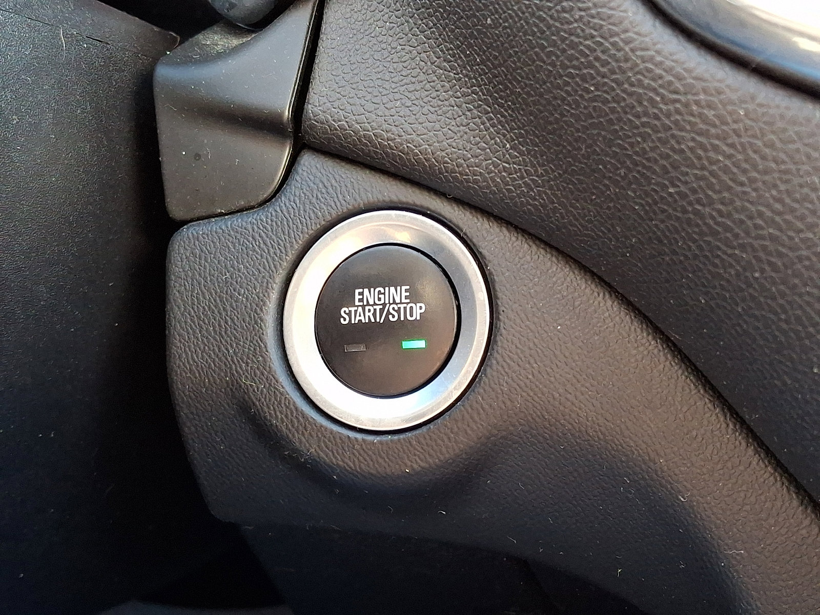 Used 2018 Chevrolet Equinox LT image 24