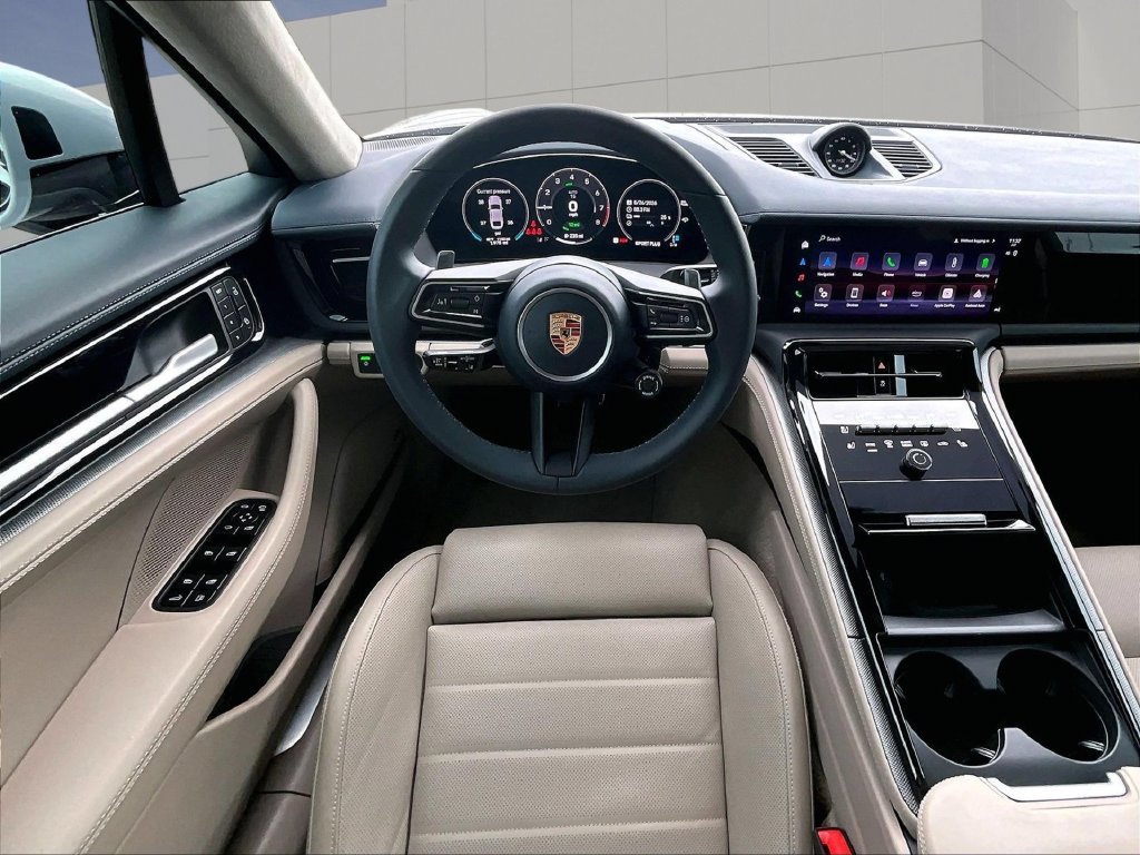 Used 2026 Porsche Panamera 4 E-Hybrid AWD/4WD image 13