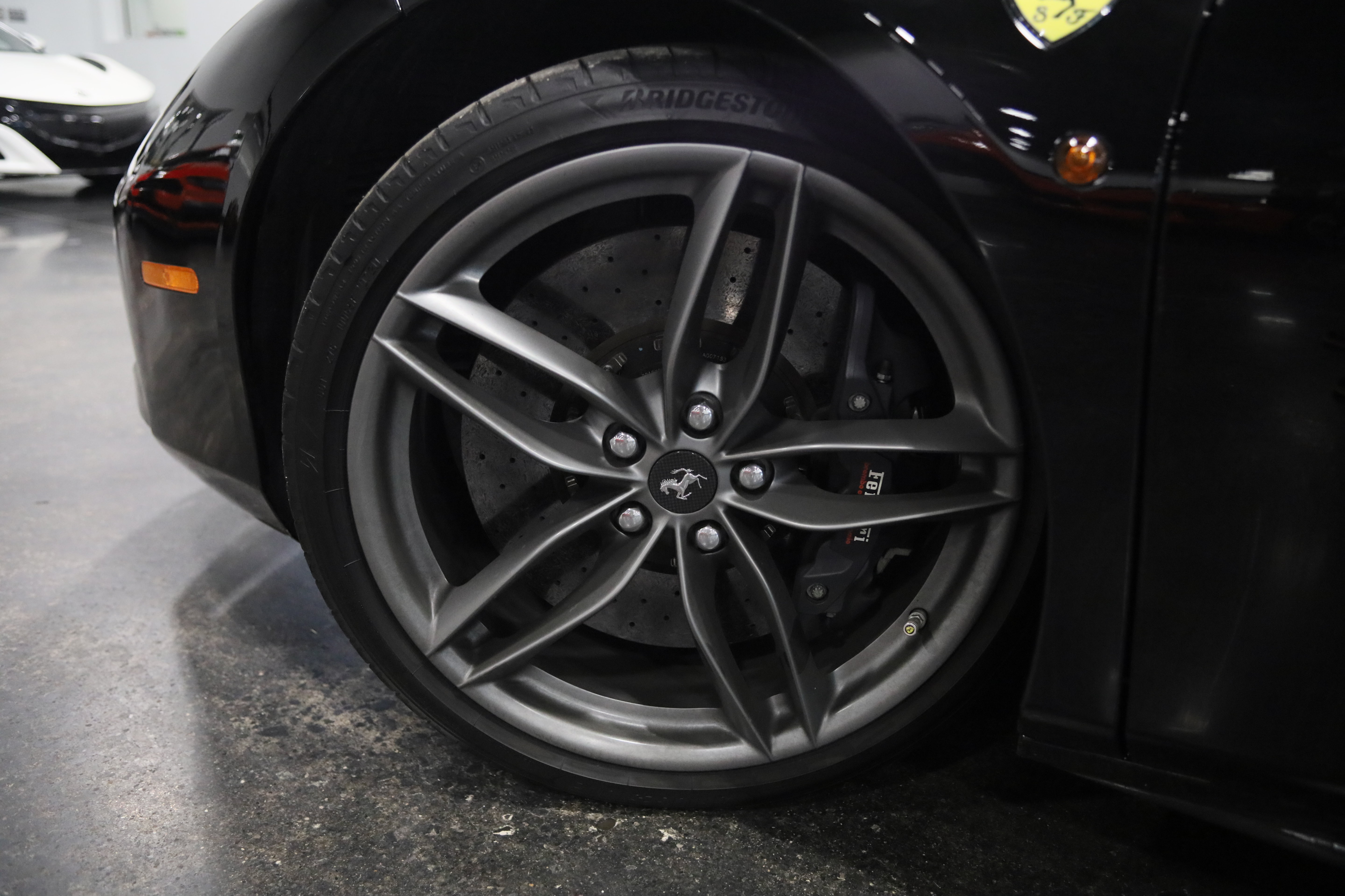 Used 2016 Ferrari 488 GTB RWD image 12