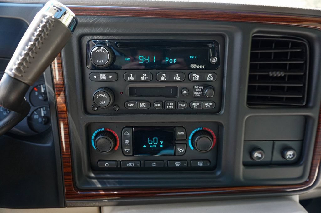 Used 2003 Cadillac Escalade AWD image 17