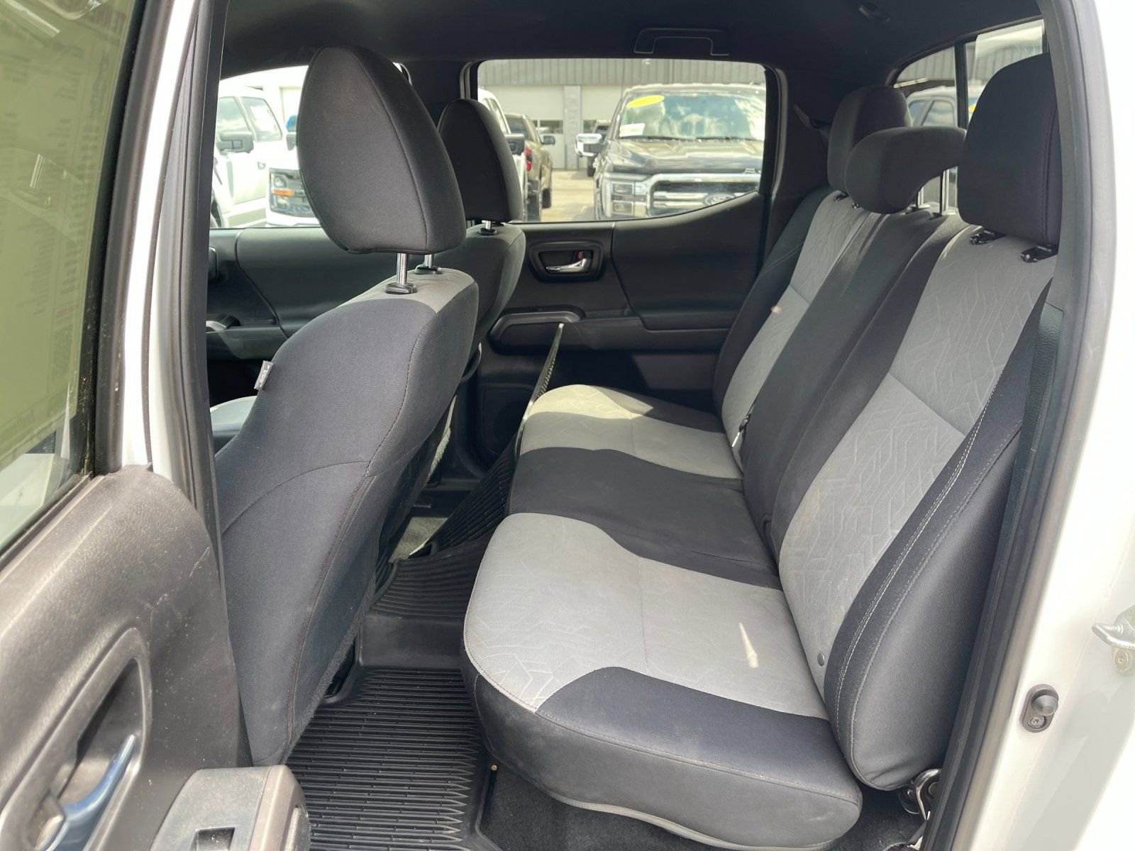 Used 2021 Toyota Tacoma TRD Off-Road w/ Technology Package AWD/4WD image 14