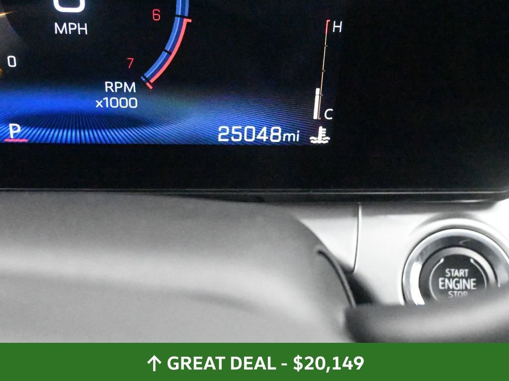 Used 2025 Chevrolet Trax LT image 39