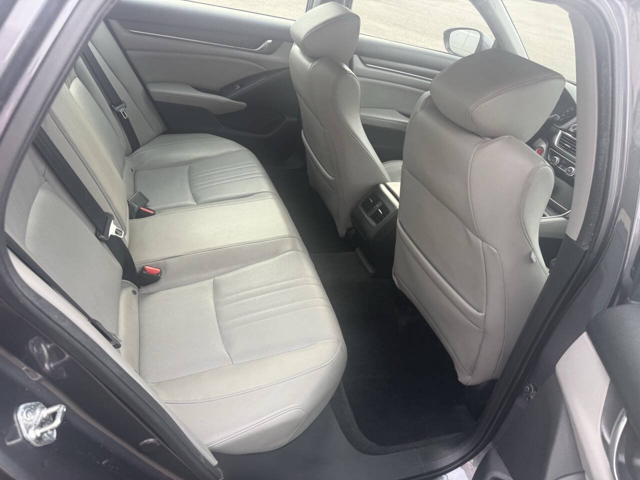 Used 2018 Honda Accord EX-L image 15