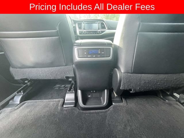 Used 2017 Toyota Highlander XLE FWD image 20