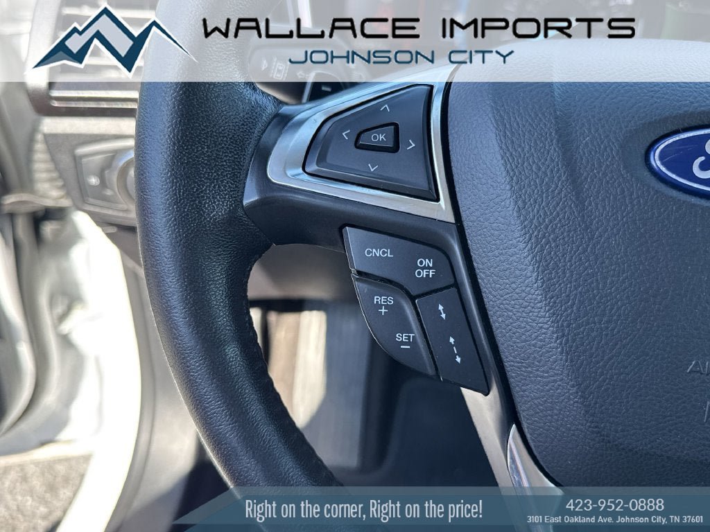 Used 2020 Ford Fusion Titanium AWD/4WD image 30