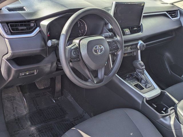 Used 2024 Toyota RAV4 LE AWD/4WD image 17