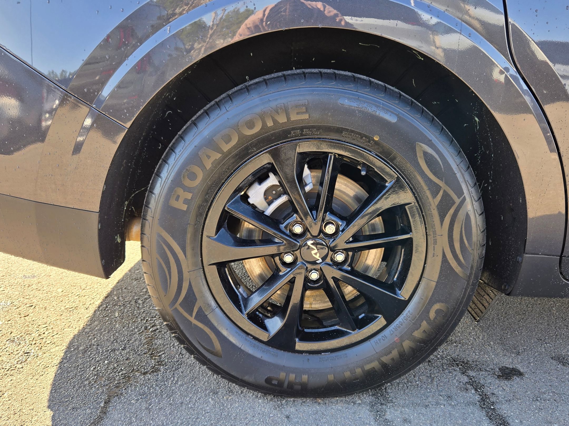 Certified 2023 Kia Carnival LX image 17