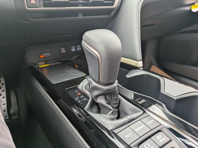 New 2026 Toyota Camry Hybrid AWD/4WD image 27