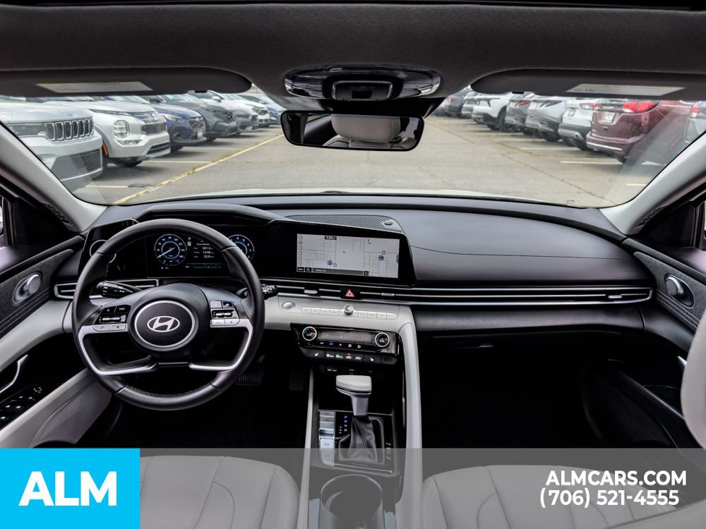 Certified 2026 Hyundai Elantra Limited FWD image 11