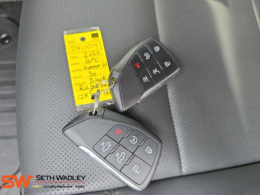 Used 2024 GMC Hummer EV 3X w/ LPO, Illumination Package AWD/4WD image 37