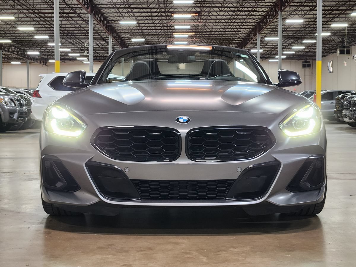 Used 2023 BMW Z4 M40i w/ Premium Package RWD image 2