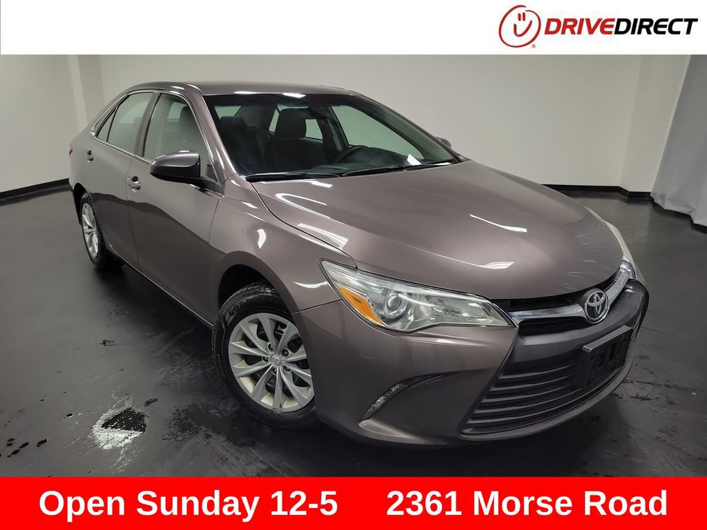 Used 2015 Toyota Camry LE FWD image 1