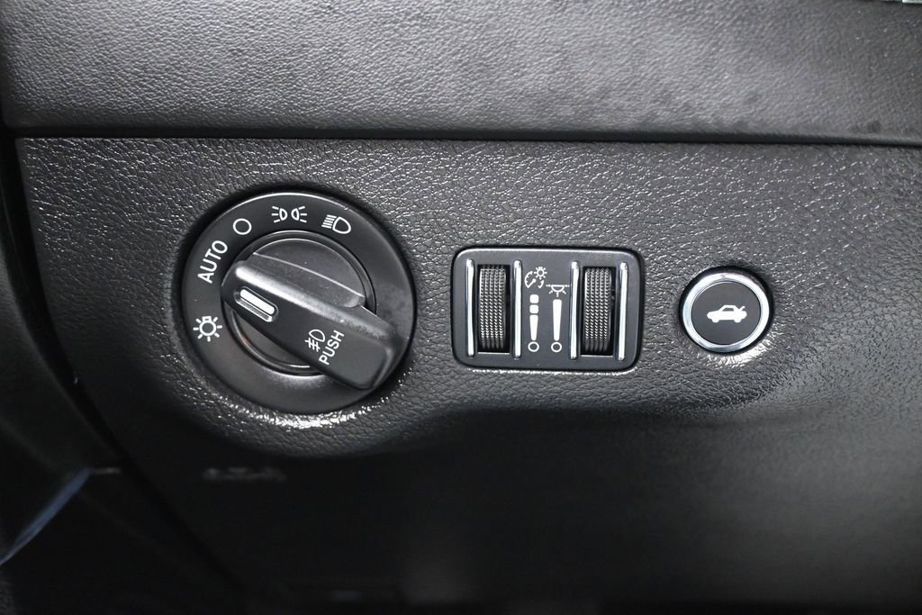 Used 2023 Dodge Charger SXT w/ Plus Group RWD image 18