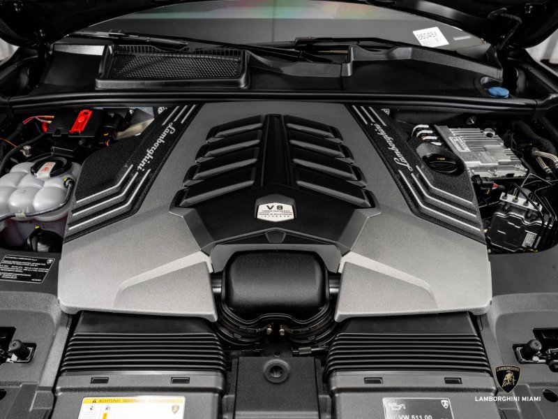 Used 2024 Lamborghini Urus S image 4