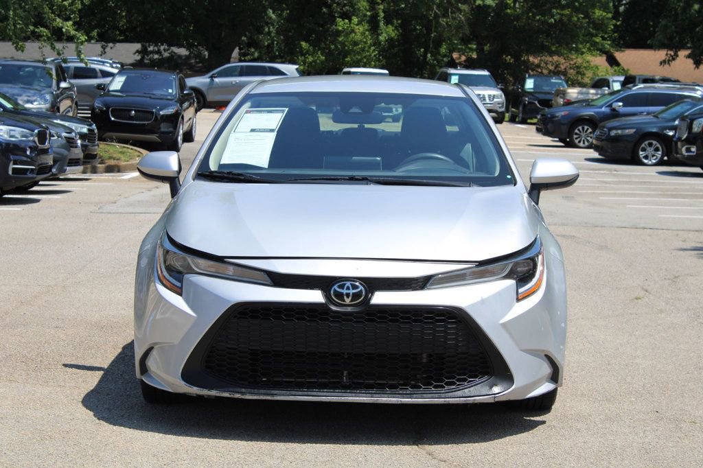 Used 2021 Toyota Corolla LE image 2