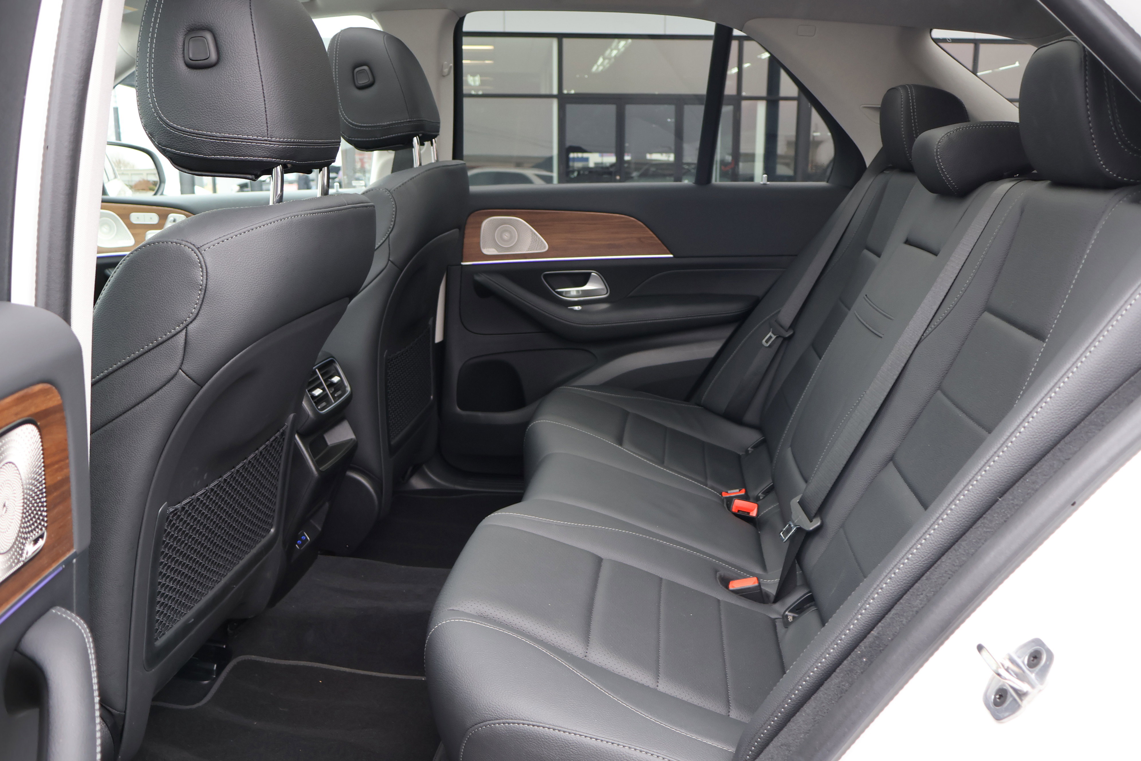 Used 2025 Mercedes-Benz GLE 350 4MATIC image 17