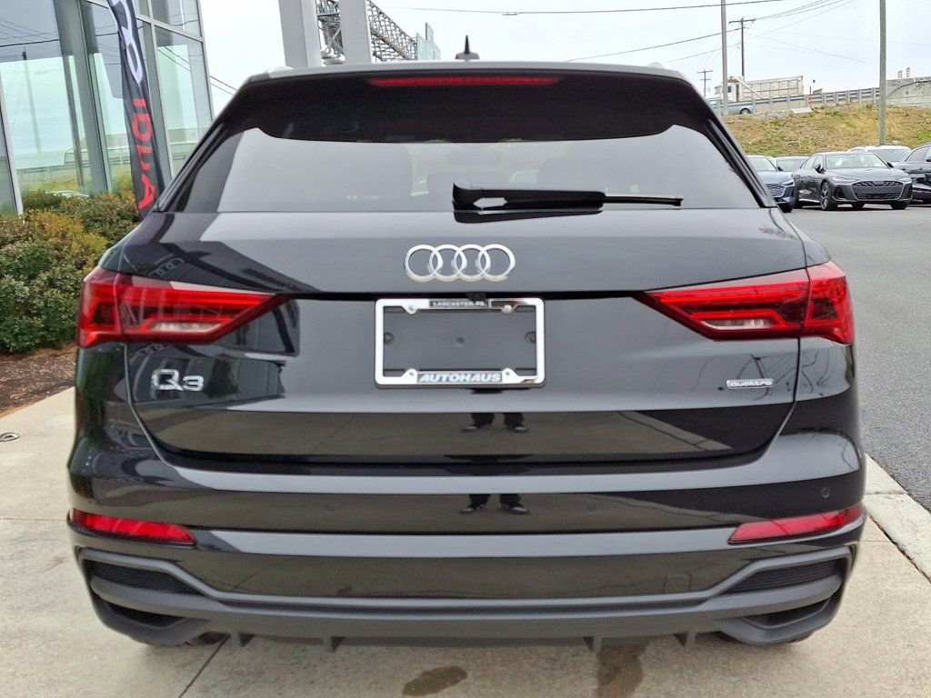Certified 2025 Audi Q3 2.0T Premium Plus w/ Premium Plus Package image 5