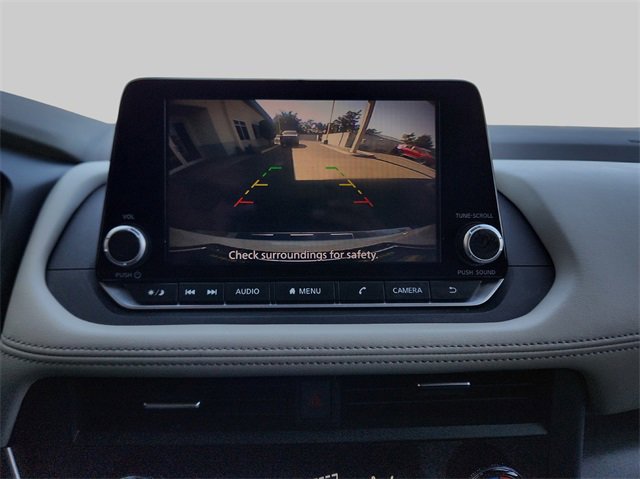 Used 2023 Nissan Rogue SV image 32