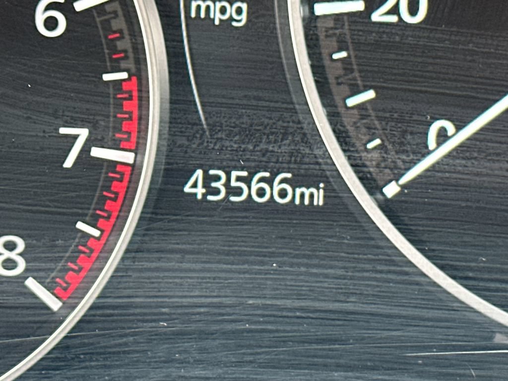 Used 2025 MAZDA MAZDA3 s FWD image 4