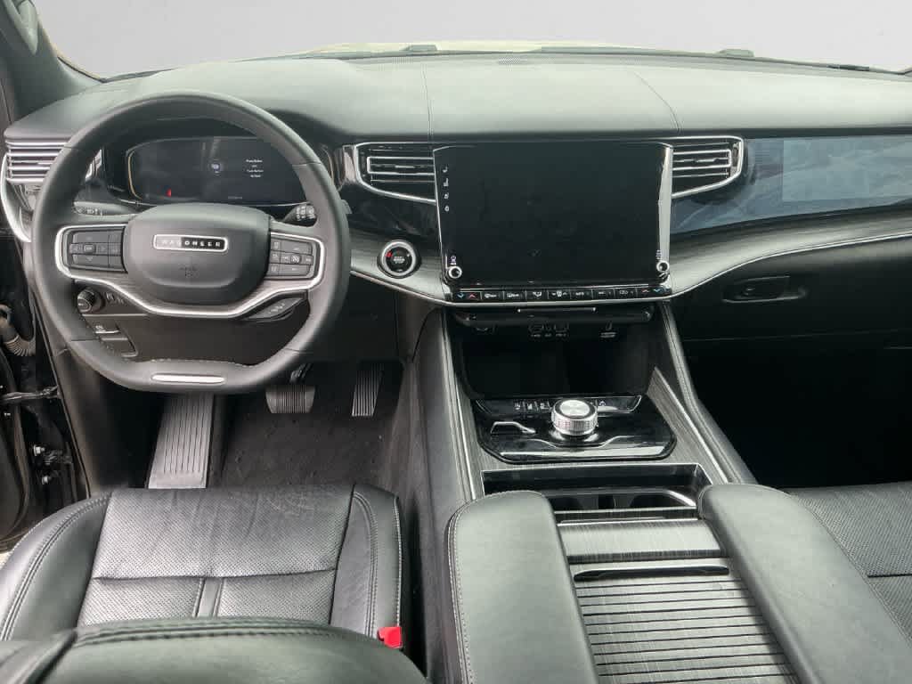 Used 2023 Jeep Wagoneer Series II w/ Flexible Seating Group AWD/4WD image 10