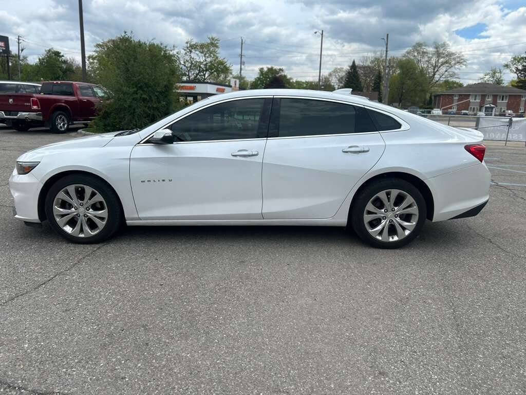 Used 2018 Chevrolet Malibu Premier FWD image 8